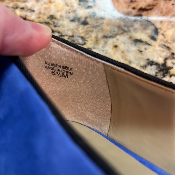 Ann Taylor Suede Bow Pointy Toe Loafer Flats Blue Size 6.5 - Picture 11 of 13